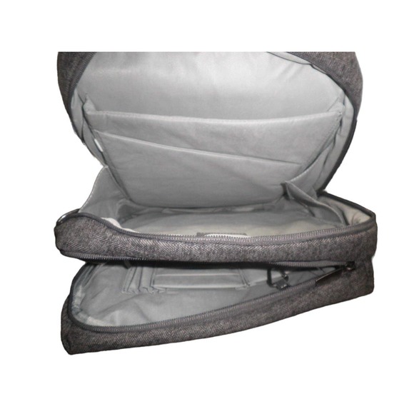 Rivacase MacBook Pro 15 In. and Ultrabook 15.6 In. Laptop Backpack, Gray #7960 - Picture 7 of 9